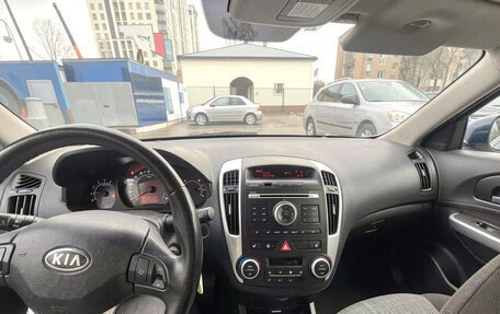 KIA cee'd I рестайлинг, 2011 год, 800 000 рублей, 8 фотография