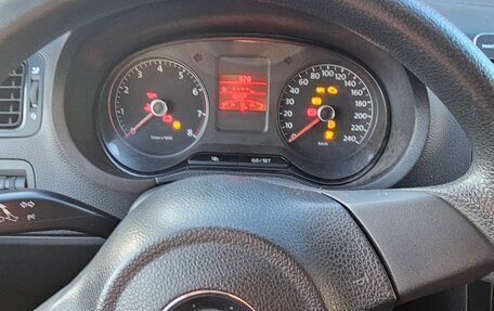 Volkswagen Polo VI (EU Market), 2011 год, 660 000 рублей, 19 фотография