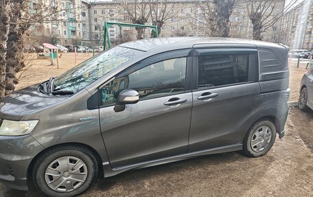 Honda Freed I, 2012 год, 1 150 000 рублей, 2 фотография