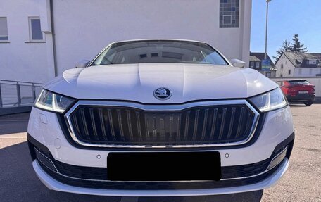 Skoda Octavia IV, 2021 год, 1 750 000 рублей, 2 фотография