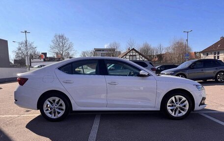 Skoda Octavia IV, 2021 год, 1 750 000 рублей, 6 фотография