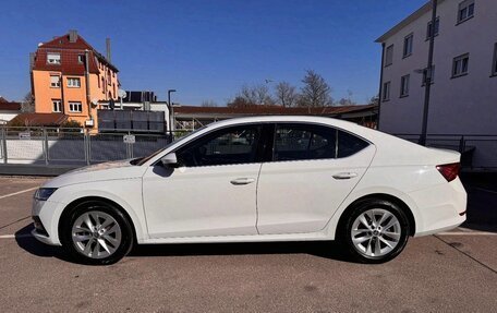 Skoda Octavia IV, 2021 год, 1 750 000 рублей, 7 фотография