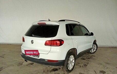 Volkswagen Tiguan I, 2015 год, 1 399 000 рублей, 5 фотография