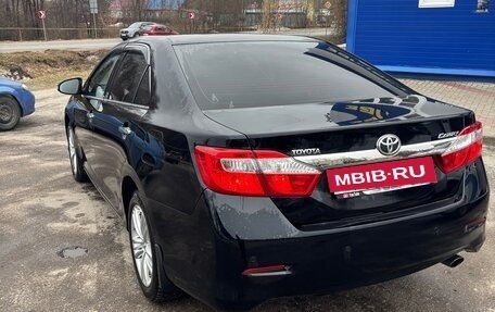 Toyota Camry, 2012 год, 2 000 000 рублей, 4 фотография