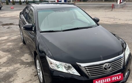 Toyota Camry, 2012 год, 2 000 000 рублей, 2 фотография