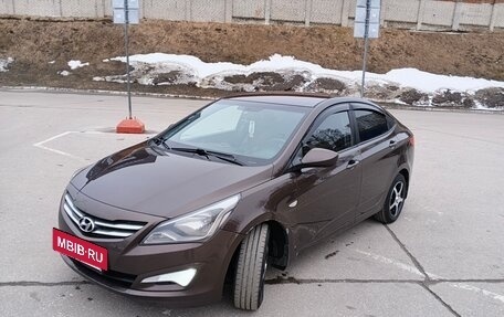 Hyundai Solaris II рестайлинг, 2015 год, 800 000 рублей, 8 фотография