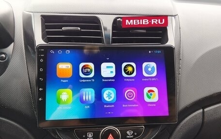 Hyundai Solaris II рестайлинг, 2015 год, 800 000 рублей, 20 фотография