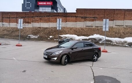 Hyundai Solaris II рестайлинг, 2015 год, 800 000 рублей, 31 фотография