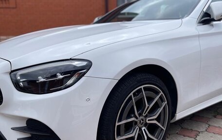 Mercedes-Benz E-Класс, 2021 год, 4 790 000 рублей, 2 фотография