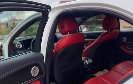 Mercedes-Benz E-Класс, 2021 год, 4 790 000 рублей, 7 фотография