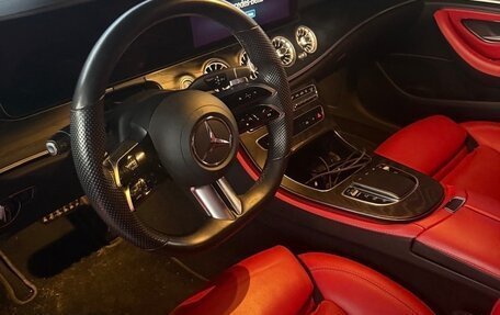 Mercedes-Benz E-Класс, 2021 год, 4 790 000 рублей, 5 фотография