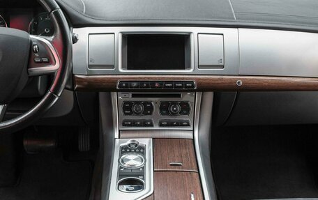 Jaguar XF I рестайлинг, 2014 год, 1 790 000 рублей, 13 фотография