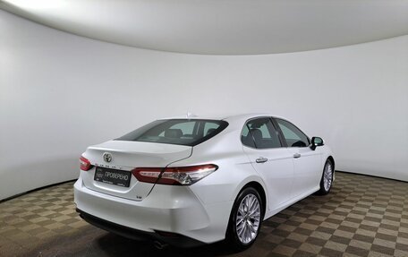 Toyota Camry, 2018 год, 2 700 000 рублей, 5 фотография