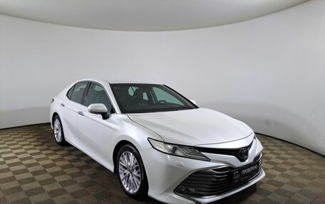 Toyota Camry, 2018 год, 2 700 000 рублей, 3 фотография