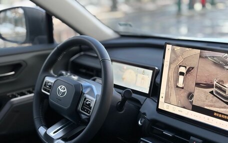 Toyota RAV4, 2026 год, 4 190 000 рублей, 19 фотография