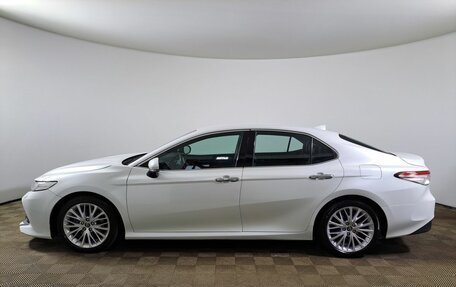 Toyota Camry, 2018 год, 2 700 000 рублей, 8 фотография