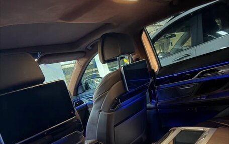 BMW 7 серия, 2019 год, 5 450 000 рублей, 6 фотография