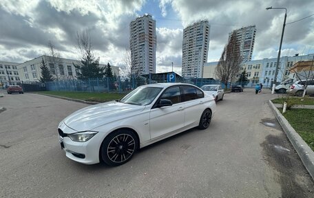 BMW 3 серия, 2011 год, 1 550 000 рублей, 3 фотография