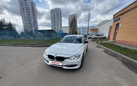 BMW 3 серия, 2011 год, 1 550 000 рублей, 2 фотография