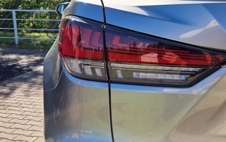 Lexus RX IV рестайлинг, 2021 год, 5 889 000 рублей, 4 фотография