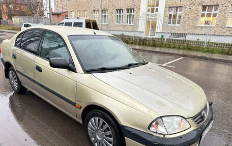 Toyota Avensis III рестайлинг, 2001 год, 185 000 рублей, 16 фотография