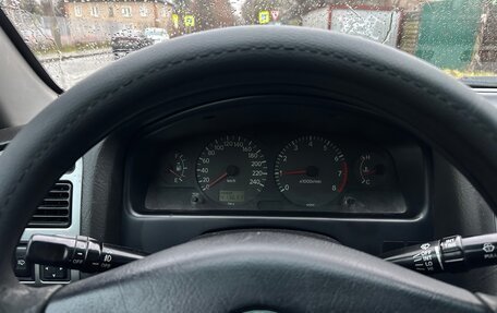 Toyota Avensis III рестайлинг, 2001 год, 185 000 рублей, 21 фотография