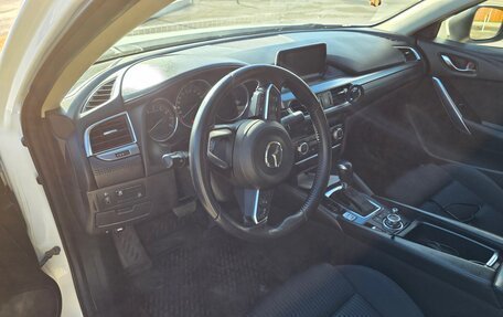 Mazda 6, 2017 год, 1 890 000 рублей, 11 фотография