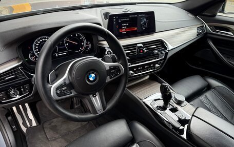 BMW 5 серия, 2018 год, 3 850 000 рублей, 10 фотография