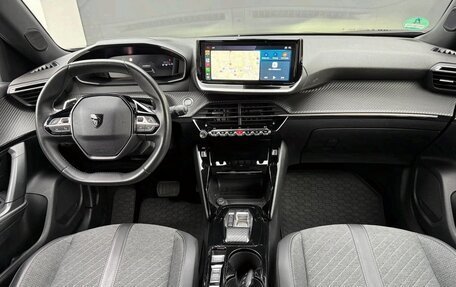 Peugeot 2008 II, 2023 год, 1 980 000 рублей, 9 фотография