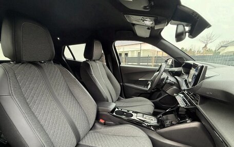 Peugeot 2008 II, 2023 год, 1 980 000 рублей, 13 фотография