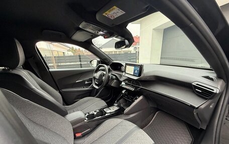 Peugeot 2008 II, 2023 год, 1 980 000 рублей, 12 фотография