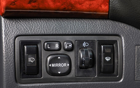 Toyota Avensis III рестайлинг, 2004 год, 699 000 рублей, 9 фотография