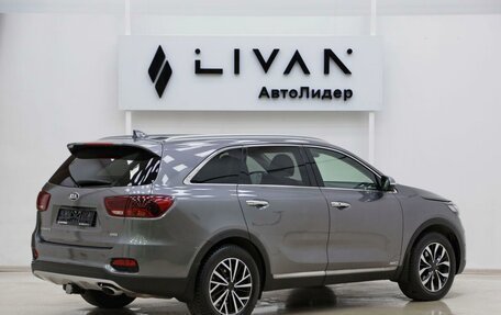 KIA Sorento III Prime рестайлинг, 2018 год, 2 415 000 рублей, 2 фотография