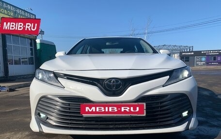 Toyota Camry, 2018 год, 2 070 000 рублей, 1 фотография