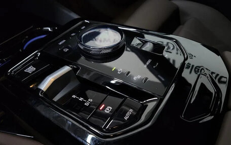 BMW 5 серия, 2025 год, 6 650 000 рублей, 10 фотография