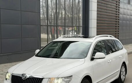 Skoda Superb III рестайлинг, 2011 год, 970 000 рублей, 2 фотография