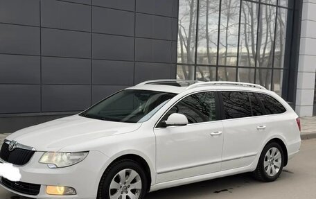 Skoda Superb III рестайлинг, 2011 год, 970 000 рублей, 4 фотография