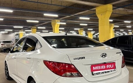 Hyundai Solaris II рестайлинг, 2015 год, 500 000 рублей, 11 фотография