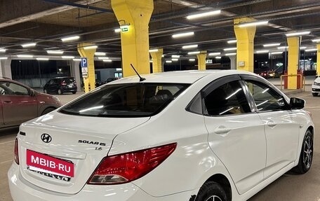 Hyundai Solaris II рестайлинг, 2015 год, 500 000 рублей, 10 фотография