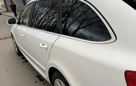 Skoda Superb III рестайлинг, 2011 год, 970 000 рублей, 11 фотография