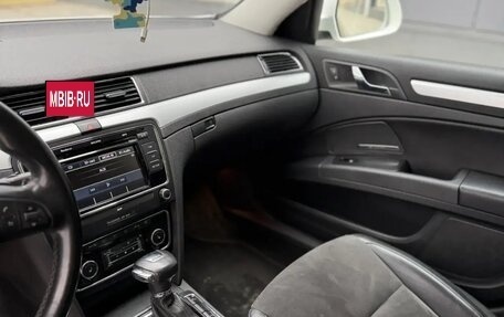 Skoda Superb III рестайлинг, 2011 год, 970 000 рублей, 19 фотография