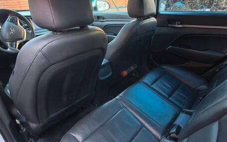 Hyundai Elantra VI рестайлинг, 2016 год, 1 650 000 рублей, 15 фотография