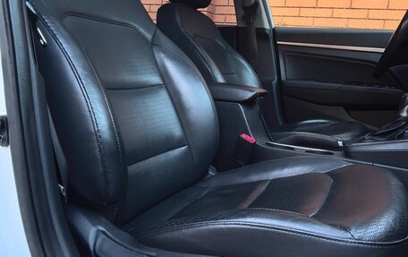 Hyundai Elantra VI рестайлинг, 2016 год, 1 650 000 рублей, 24 фотография