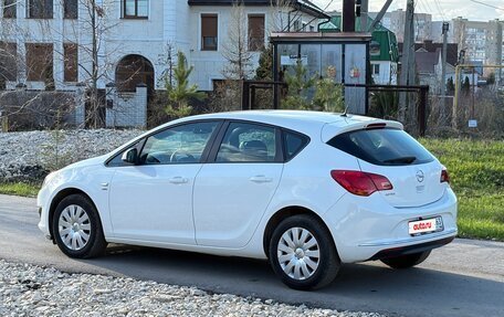 Opel Astra J, 2014 год, 790 000 рублей, 3 фотография
