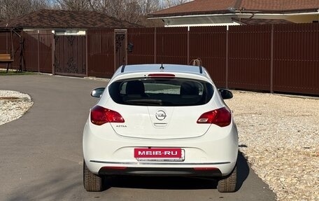Opel Astra J, 2014 год, 790 000 рублей, 4 фотография