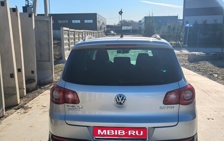 Volkswagen Tiguan I, 2010 год, 820 000 рублей, 4 фотография