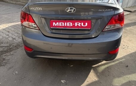 Hyundai Solaris II рестайлинг, 2011 год, 820 000 рублей, 6 фотография