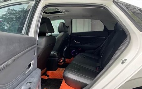 Hyundai Elantra, 2023 год, 1 700 000 рублей, 11 фотография