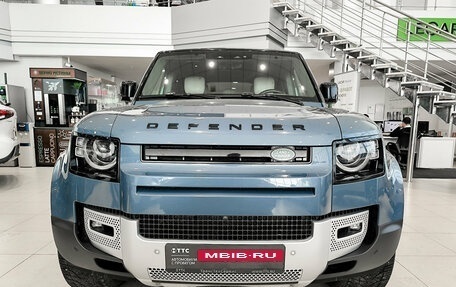 Land Rover Defender II, 2021 год, 8 900 000 рублей, 2 фотография