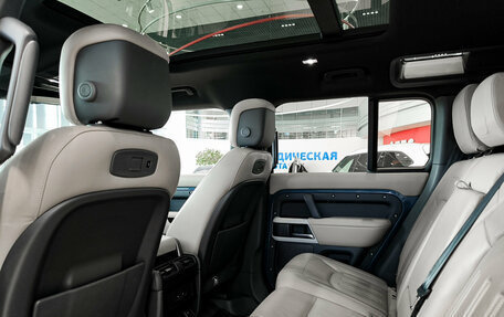 Land Rover Defender II, 2021 год, 8 900 000 рублей, 15 фотография